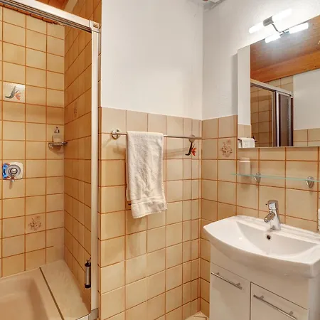 Karin Apartment *